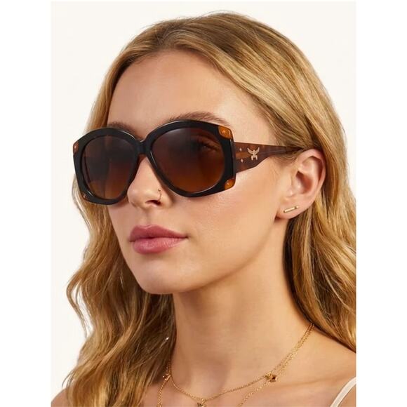 NEW!!!  MCM Black and Brown Oversized Gradient Oval Sunglasses Authentic main image 11
